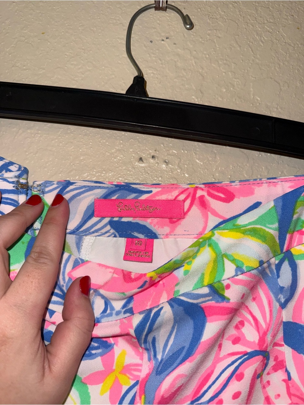 Lilly Pulitzer Shorts - Picture 3 of 3